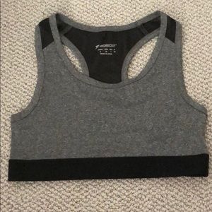 sports bra